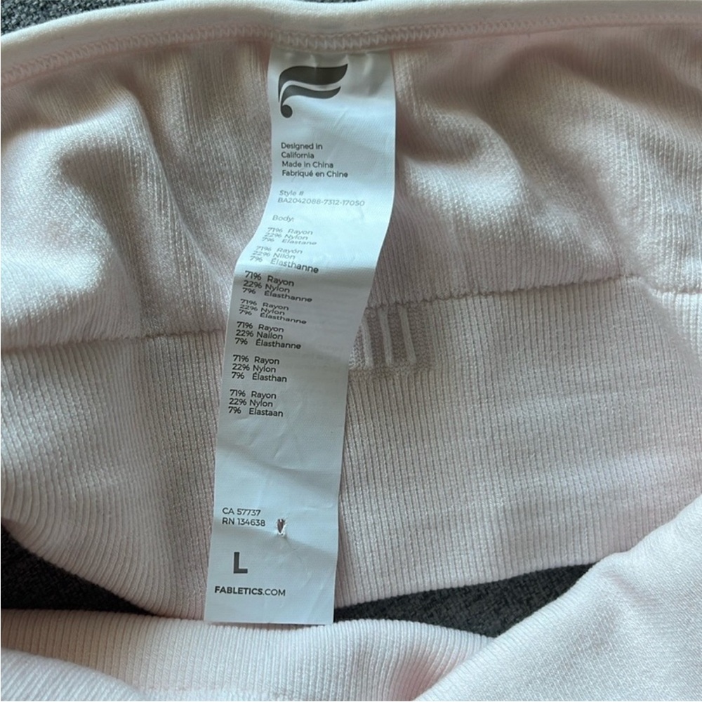 Fabletics Piper Seamless Ribbed Halter Bralette - Picture 6 of 6